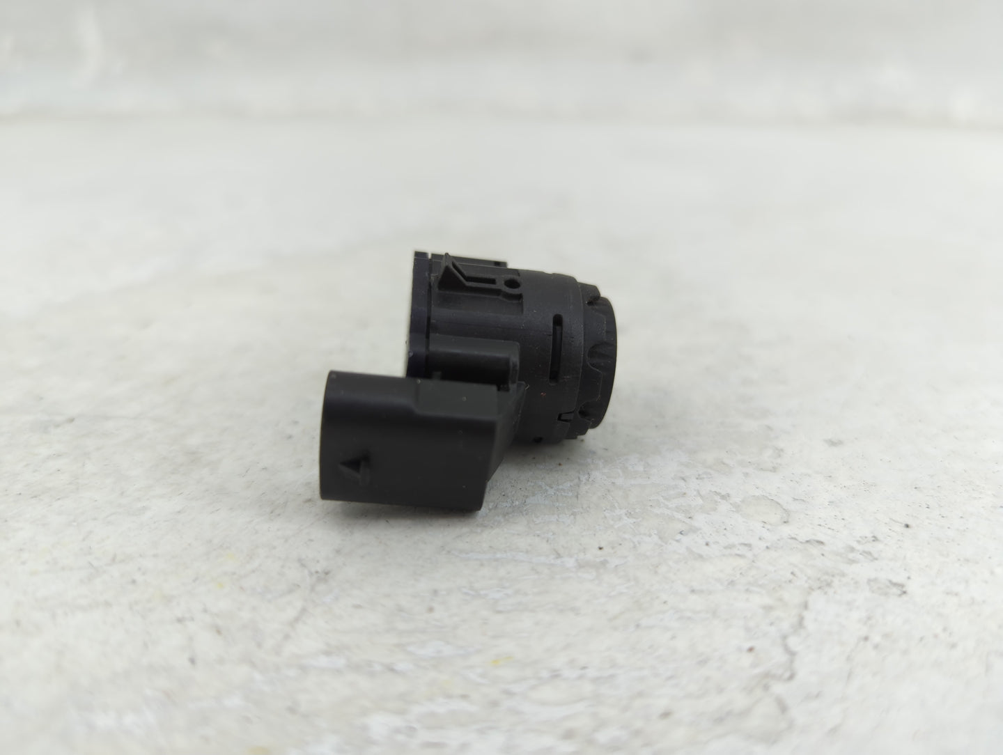 2020 Bmw X7 Front Park Assist Sensor Black 1457211 - Oemusedautoparts1.com