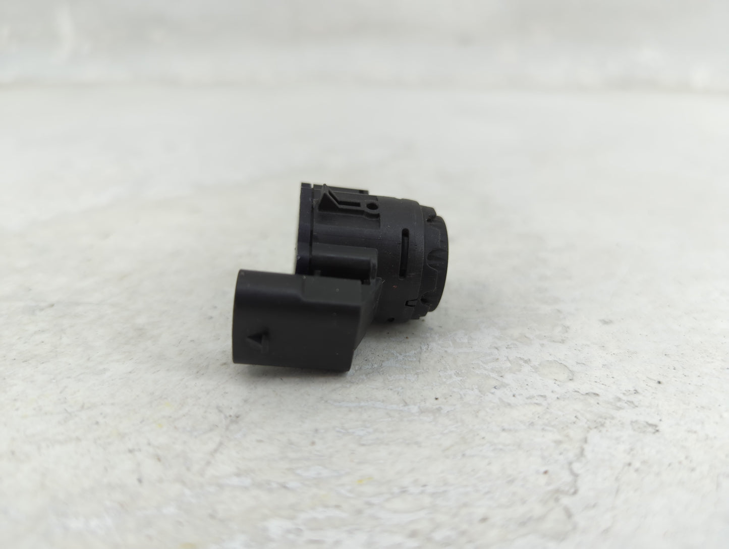 2020 Bmw X7 Front Park Assist Sensor Black 1457211 - Oemusedautoparts1.com