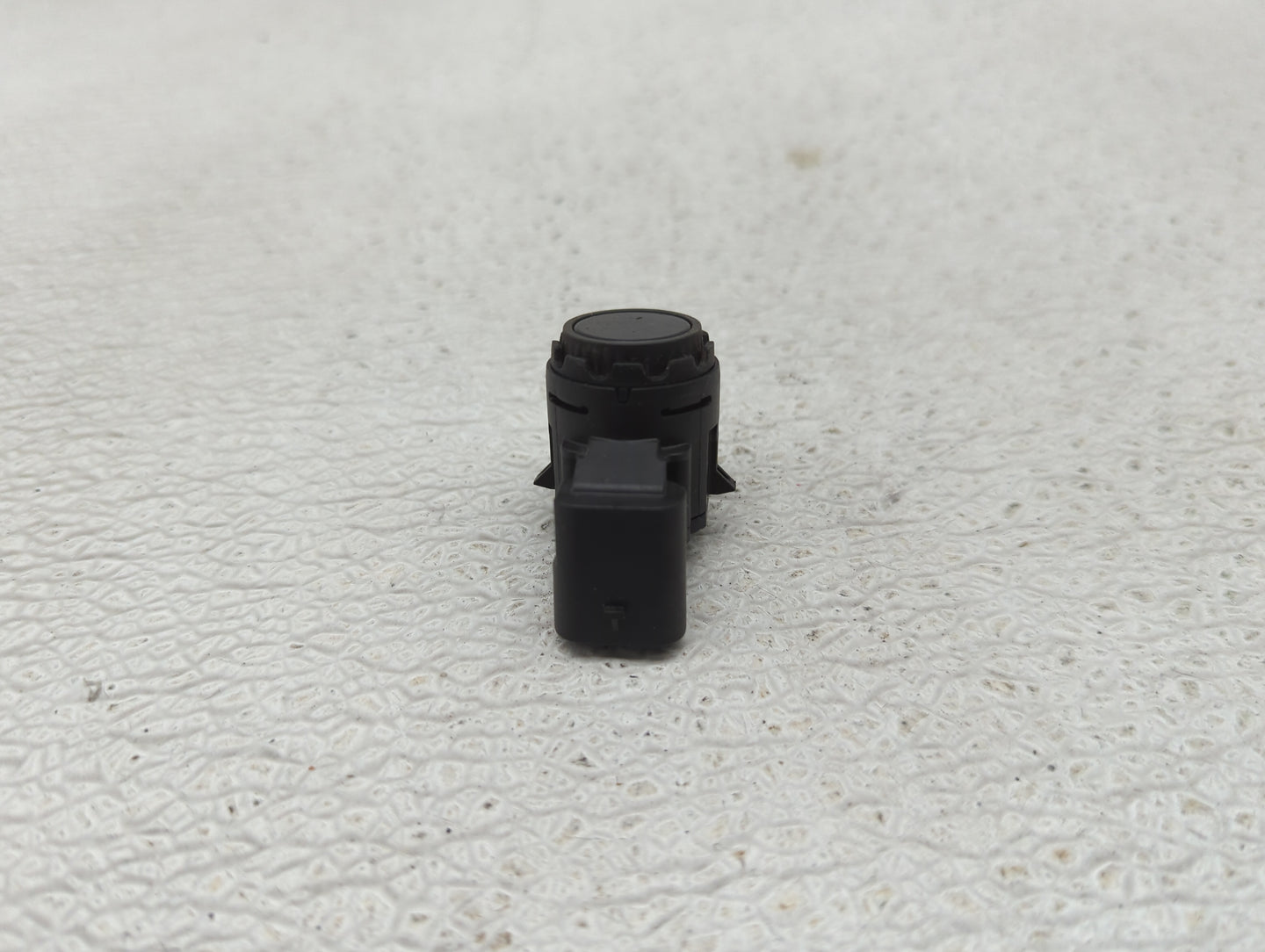 2020 Bmw X7 Front Park Assist Sensor Black - Oemusedautoparts1.com