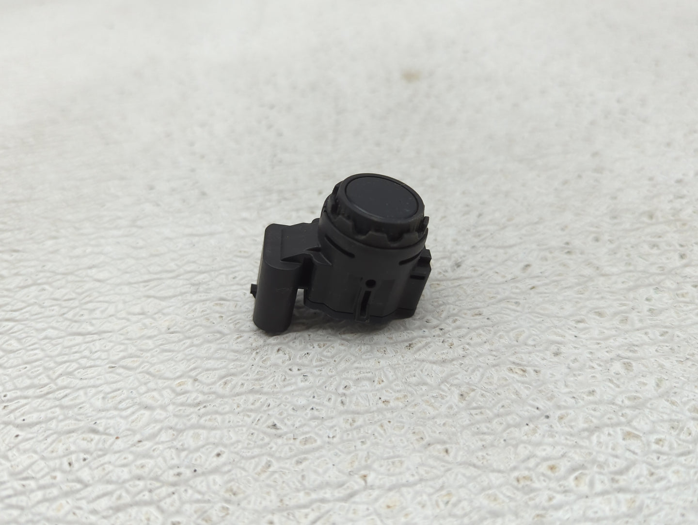2020 Bmw X7 Front Park Assist Sensor Black - Oemusedautoparts1.com