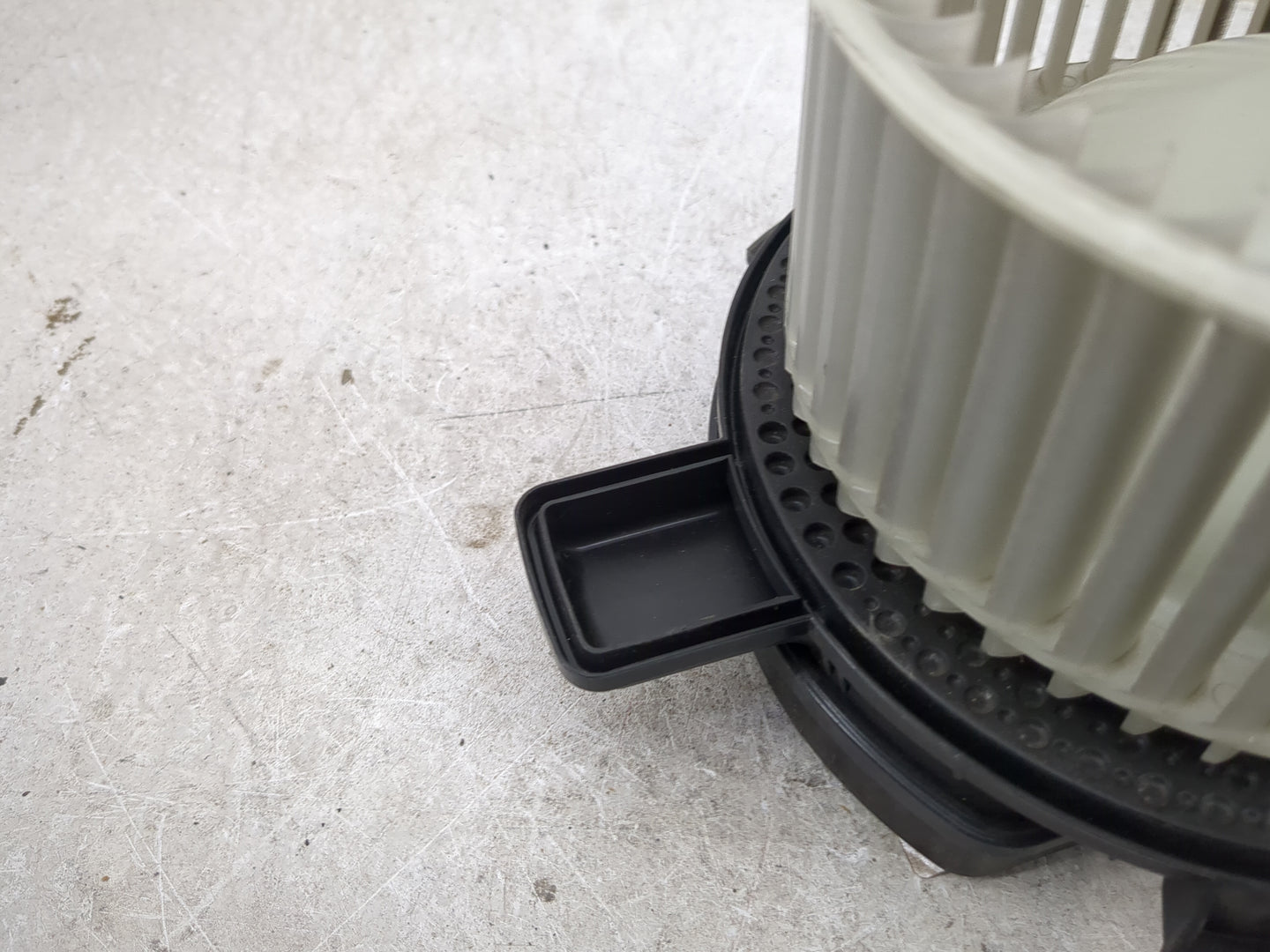 2019-2021 Bmw X7 Heater AC Blower Motor P/N:GX022003 Fits Fits 2019 2020 2021 2022 OEM Used Auto Parts - Oemusedautoparts1.c