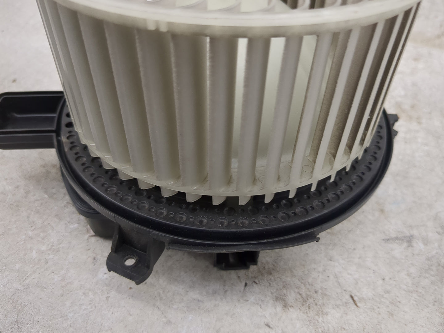 2019-2021 Bmw X7 Heater AC Blower Motor P/N:GX022003 Fits Fits 2019 2020 2021 2022 OEM Used Auto Parts - Oemusedautoparts1.c