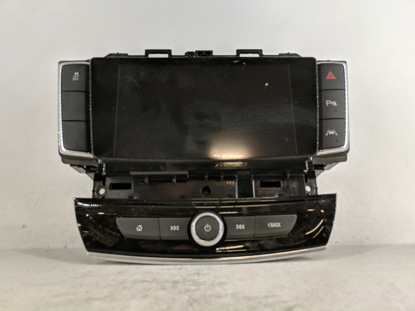 2020 Buick Enclave Radio AM FM Cd Player Receiver Replacement P/N:84713905 Fits OEM Used Auto Parts - Oemusedautoparts1.com