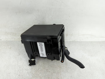2019-2020 Buick Enclave Fusebox Fuse Box Panel Relay Module Fits Fits 2019 2020 2021 2022 OEM Used Auto Parts - Oemusedautop