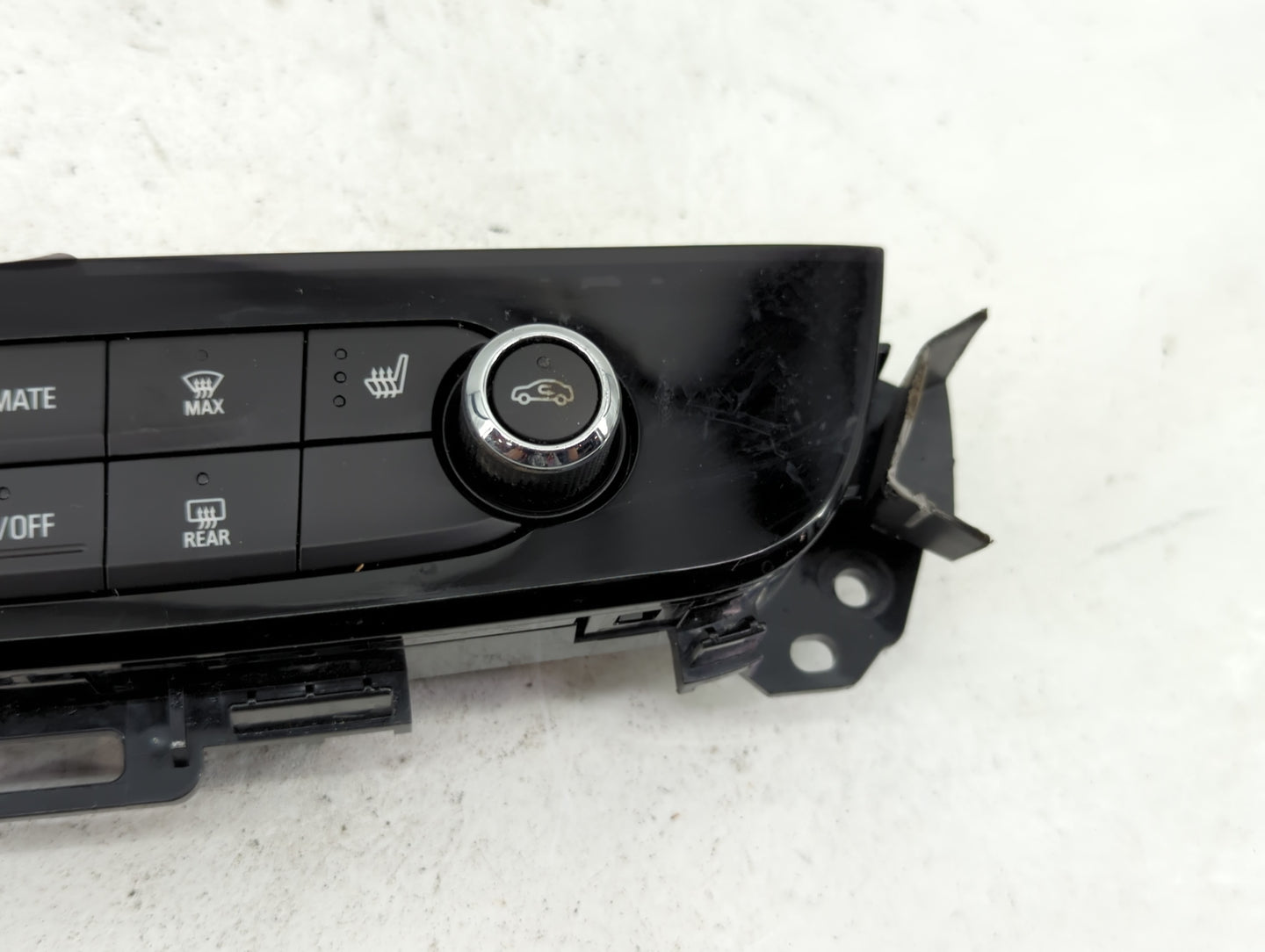 2018-2020 Buick Enclave Climate Control Module Temperature AC/Heater Replacement P/N:811030956 84497455 Fits Fits 2018 2019 