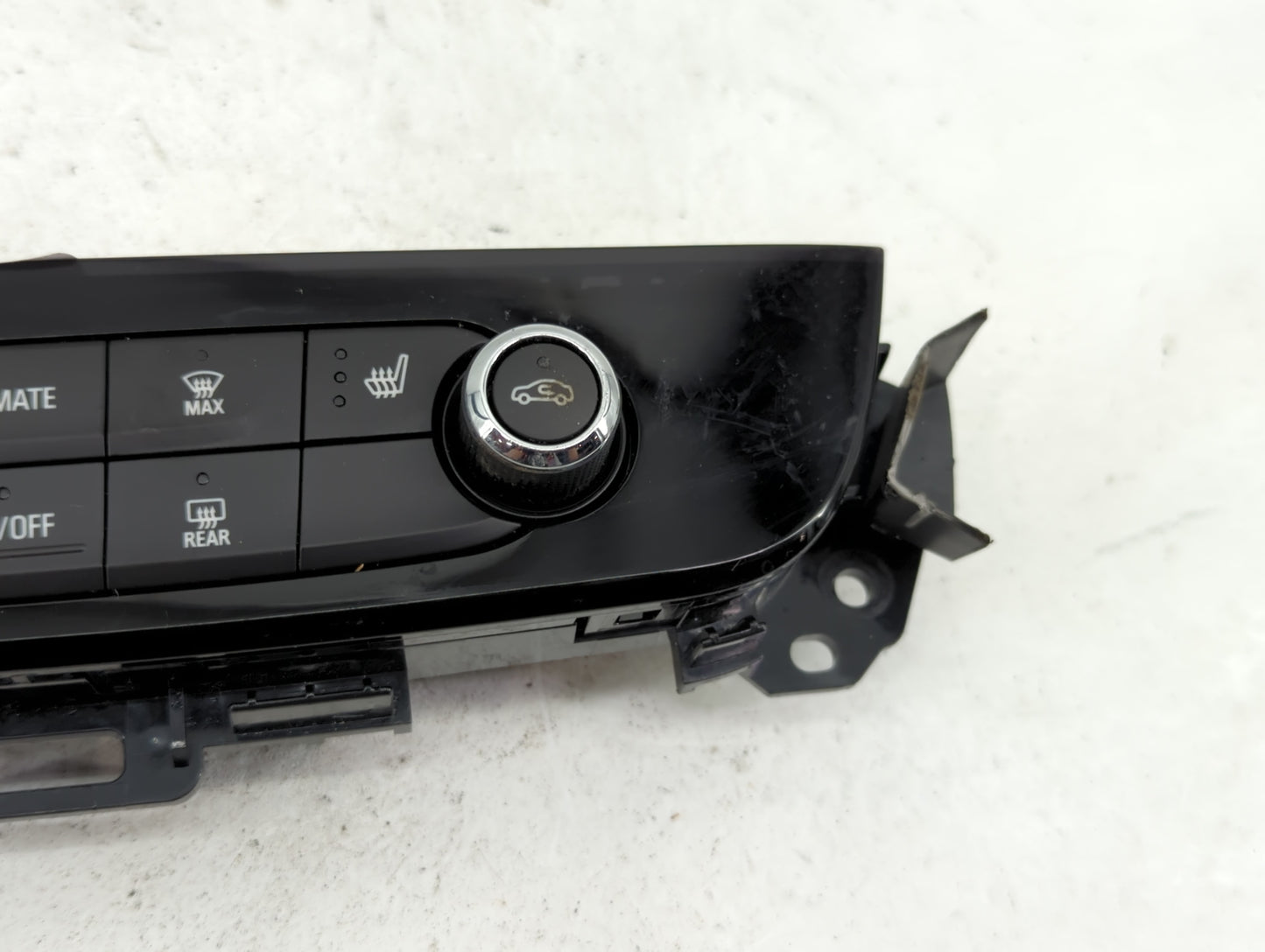 2018-2020 Buick Enclave Climate Control Module Temperature AC/Heater Replacement P/N:811030956 84497455 Fits Fits 2018 2019 