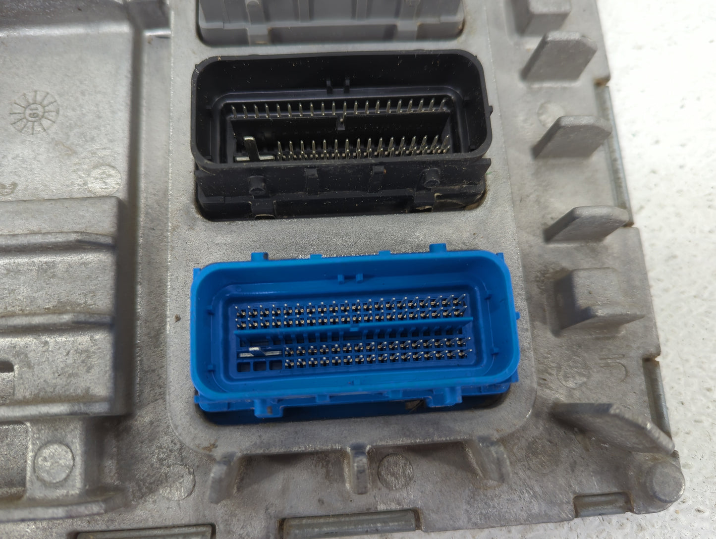 2018-2020 Buick Enclave PCM Engine Control Computer ECU ECM PCU OEM P/N:12702182 12698026 Fits OEM Used Auto Parts - Oemused