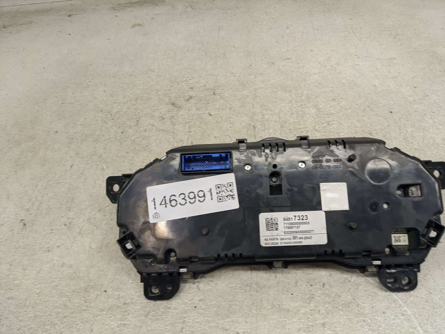 2020 Buick Enclave Instrument Cluster Speedometer Gauges P/N:84317323 GM-0102-001-MR-C30D, 176697137 Miles:134K Fits OEM Use