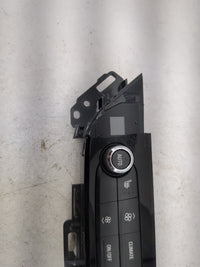 2018-2020 Buick Enclave Climate Control Module Temperature AC/Heater Replacement P/N:84497455 7370200000000X Fits OEM Used A