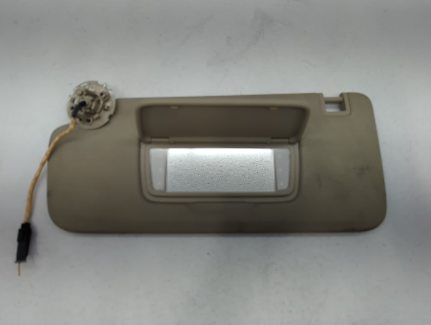 2018-2020 Buick Enclave Sun Visor Shade Replacement Driver Left Mirror Fits Fits 2018 2019 2020 OEM Used Auto Parts - Oemuse