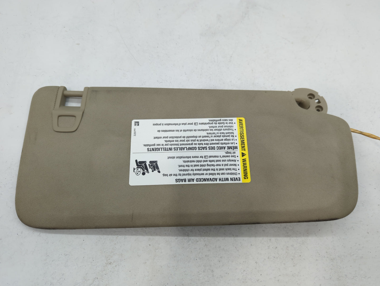 2018-2020 Buick Enclave Sun Visor Shade Replacement Driver Left Mirror Fits Fits 2018 2019 2020 OEM Used Auto Parts - Oemuse