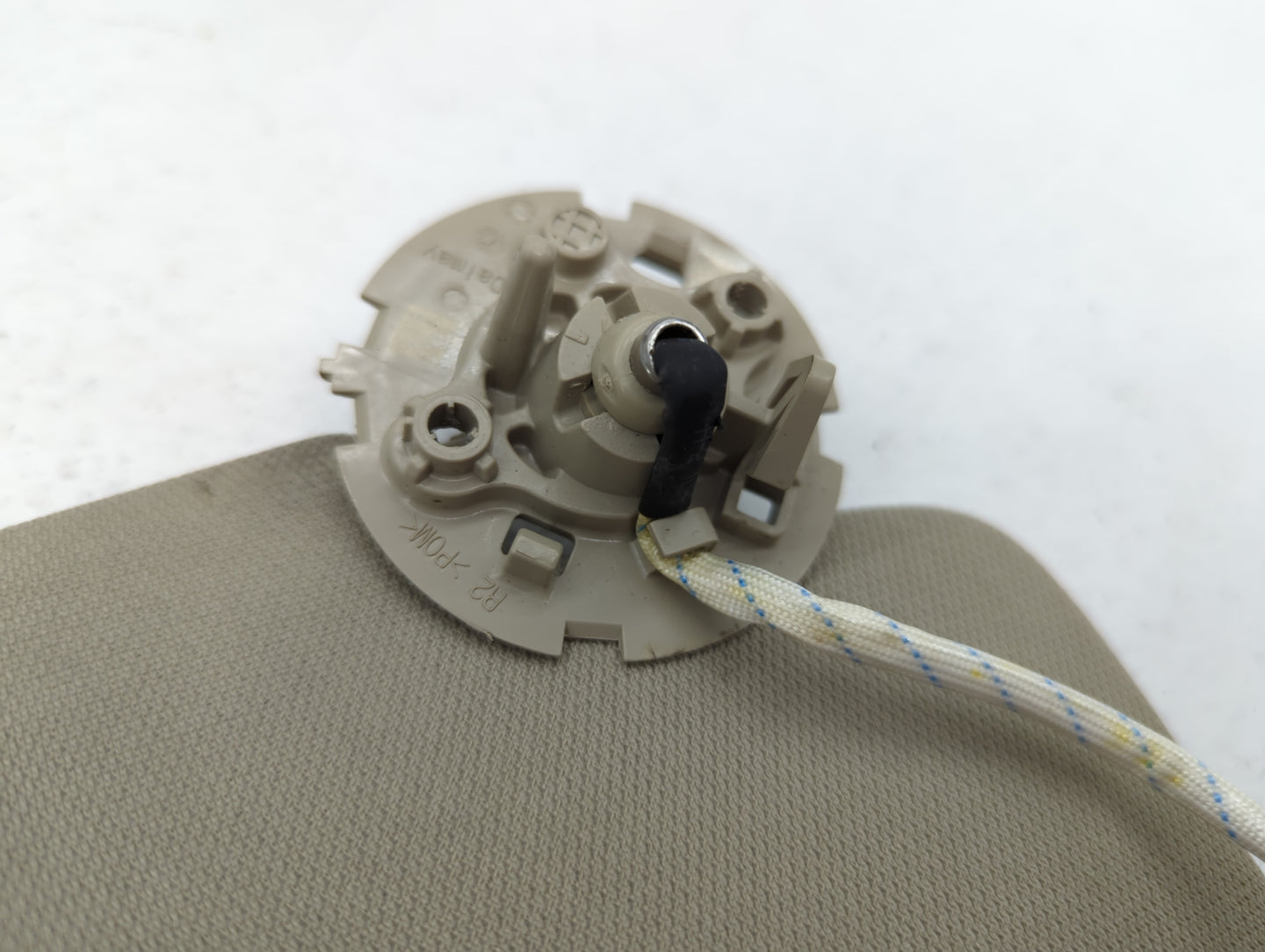 2018-2020 Buick Enclave Sun Visor Shade Replacement Passenger Right Mirror Fits Fits 2018 2019 2020 OEM Used Auto Parts - Oe