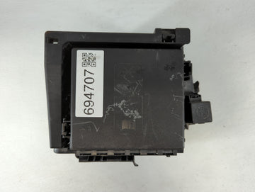 2019-2020 Buick Enclave Fusebox Fuse Box Panel Relay Module P/N:7171-4521-30 Fits Fits 2019 2020 2021 2022 OEM Used Auto Par