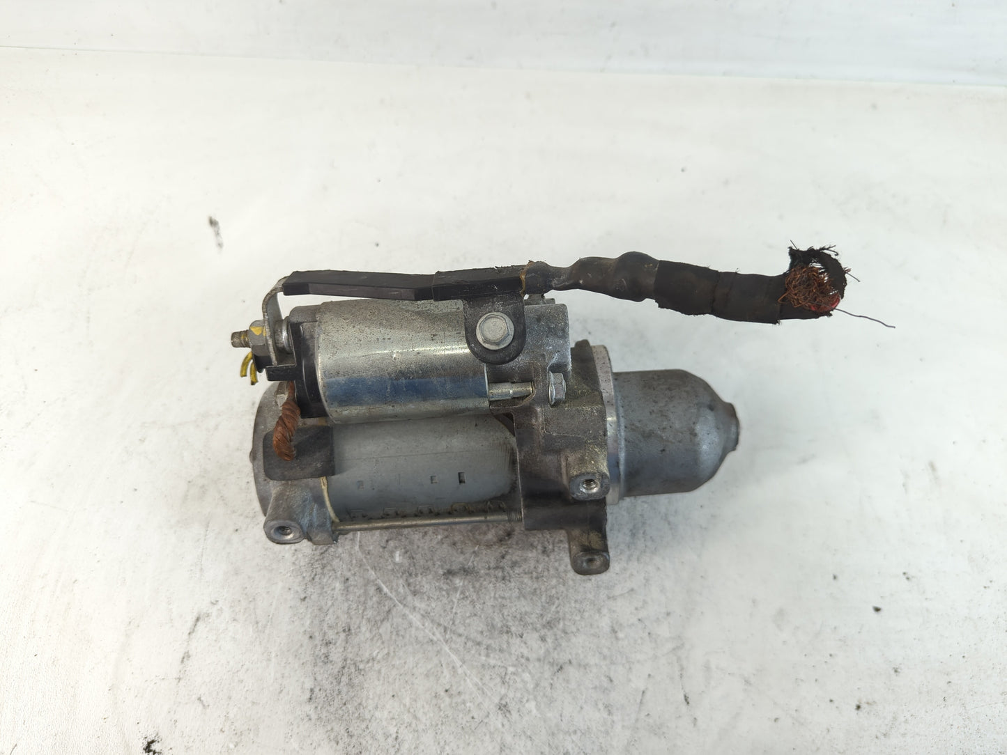 2018-2020 Buick Enclave Car Starter Motor Solenoid OEM P/N:TN438000-2140 12667973 Fits Fits 2016 2017 2018 2019 2020 2021 20