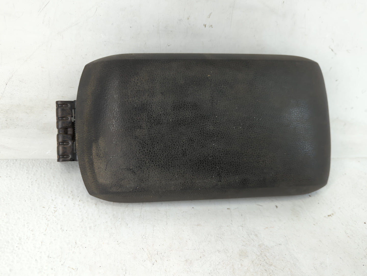 2020 Buick Enclave Center Console Armrest Cover Lid Fits OEM Used Auto Parts - Oemusedautoparts1.com