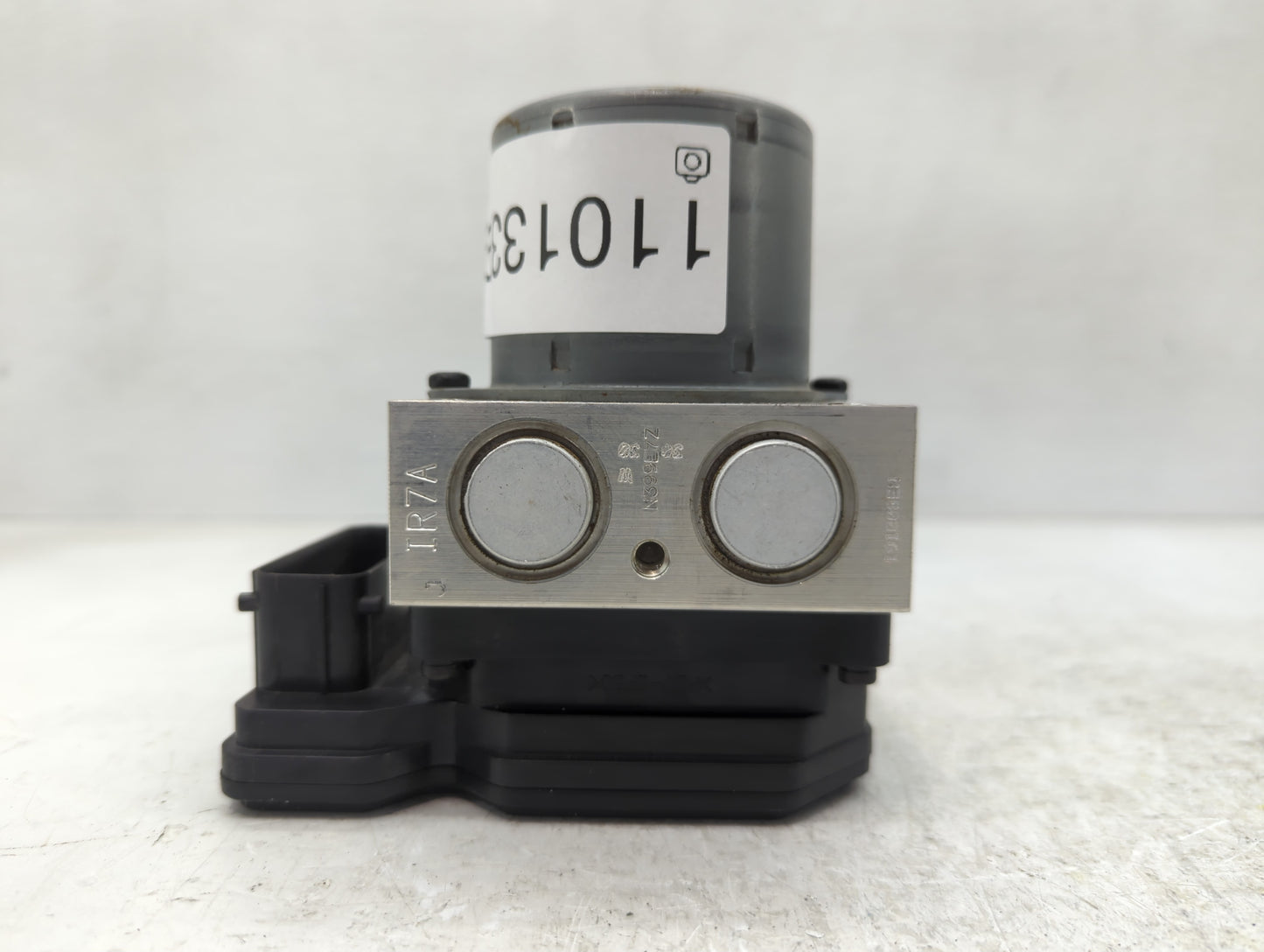 2017-2021 Buick Encore ABS Pump Control Module Replacement P/N:42643519 Fits Fits 2017 2018 2019 2020 2021 OEM Used Auto Par