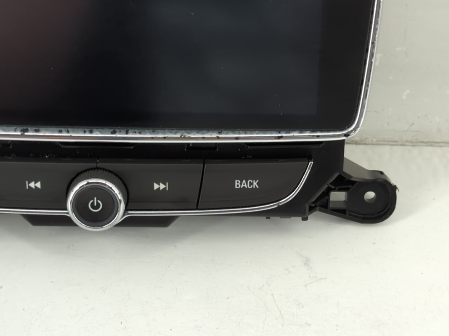 2017-2021 Buick Encore Radio AM FM Cd Player Receiver Replacement P/N:42688395 Fits Fits 2017 2018 2019 2020 2021 OEM Used A