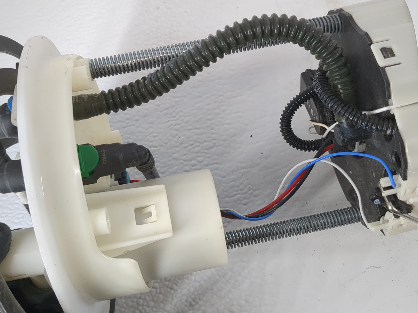 2013-2021 Buick Encore Electrical Gas Fuel Pump Assembly - Oemusedautoparts1.com