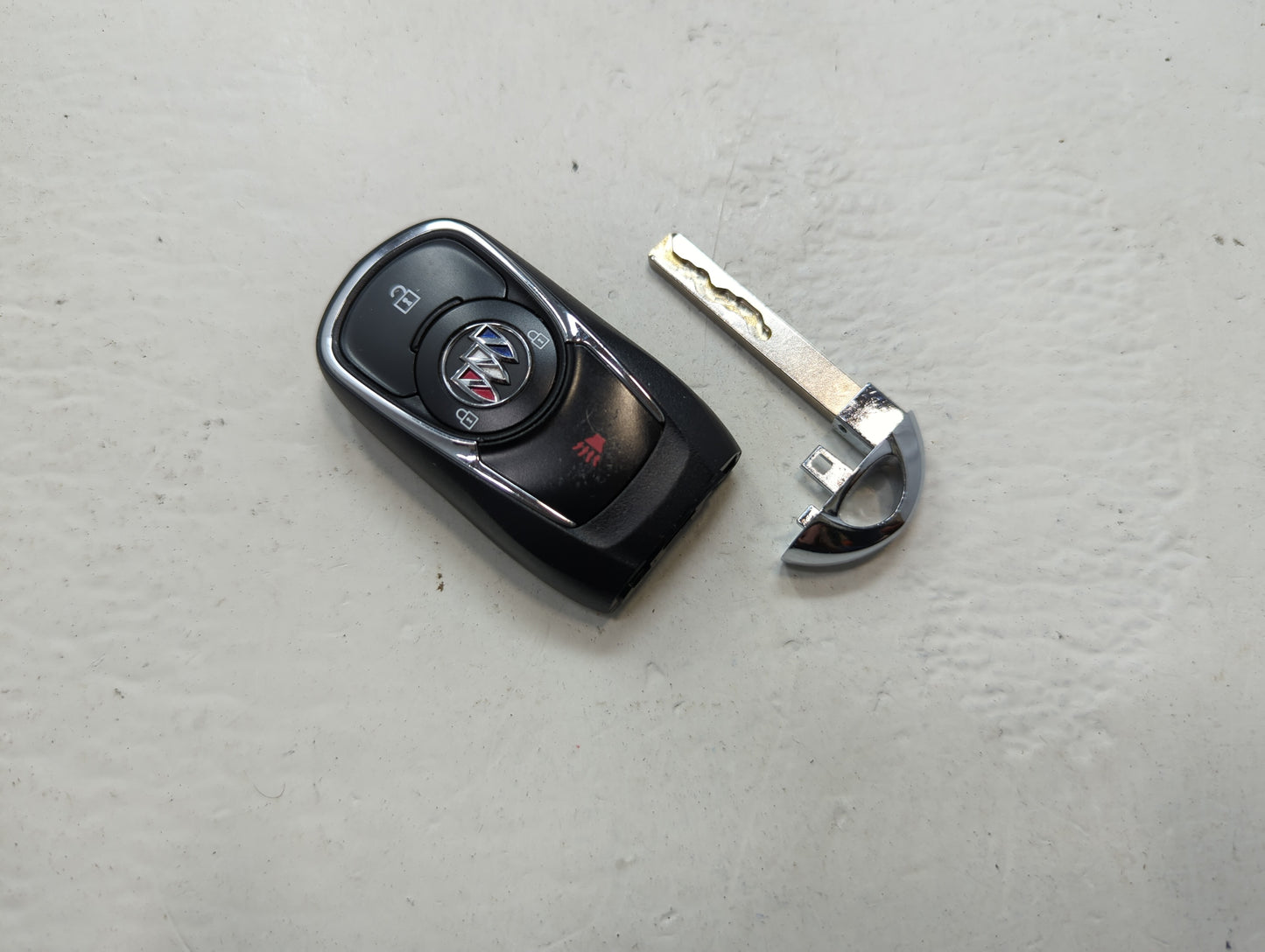 Buick Encore Keyless Entry Remote Fob HYQ4ES 13530515 3 buttons - Oemusedautoparts1.com