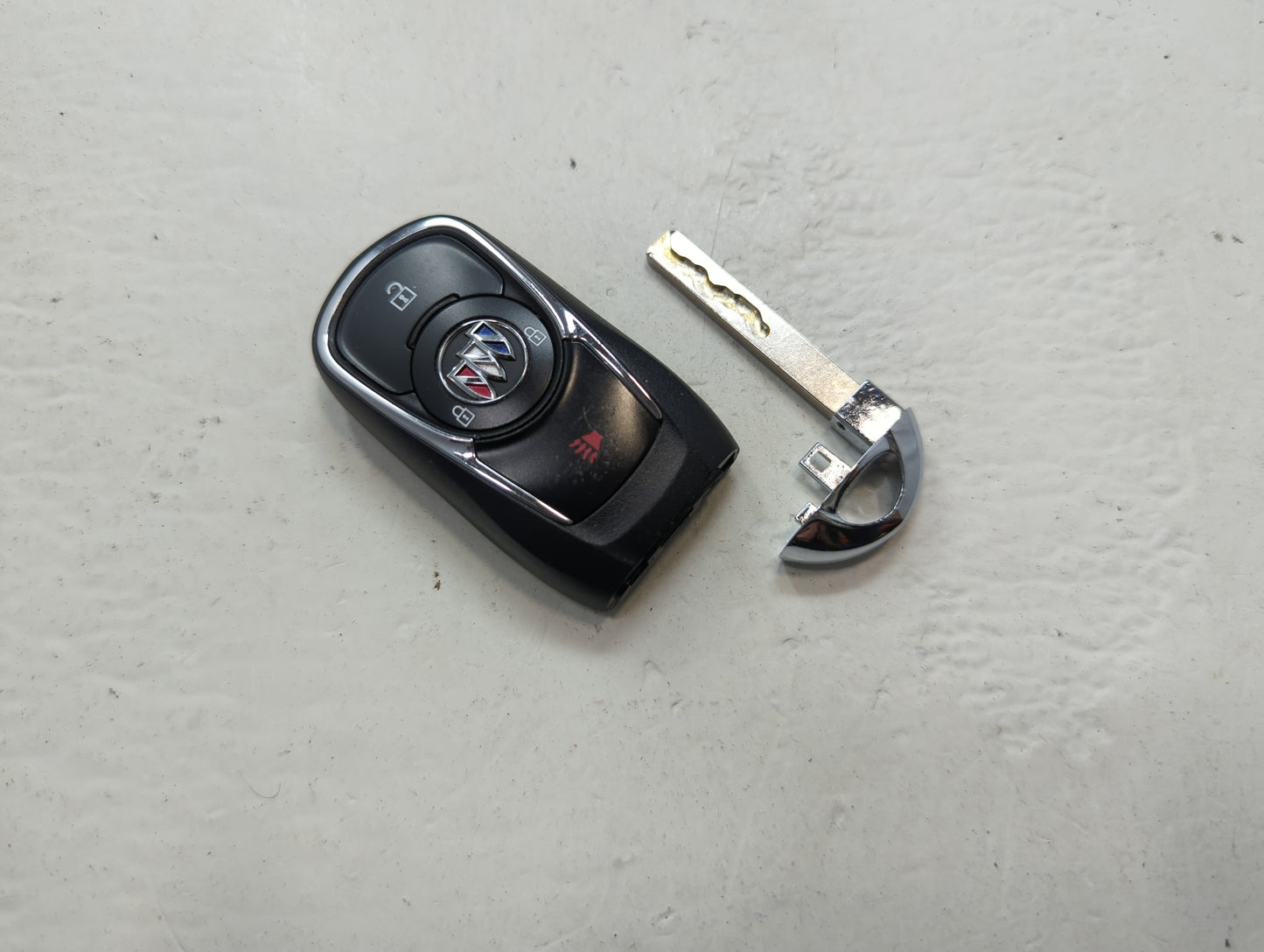 Buick Encore Keyless Entry Remote Fob HYQ4ES 13530515 3 buttons - Oemusedautoparts1.com