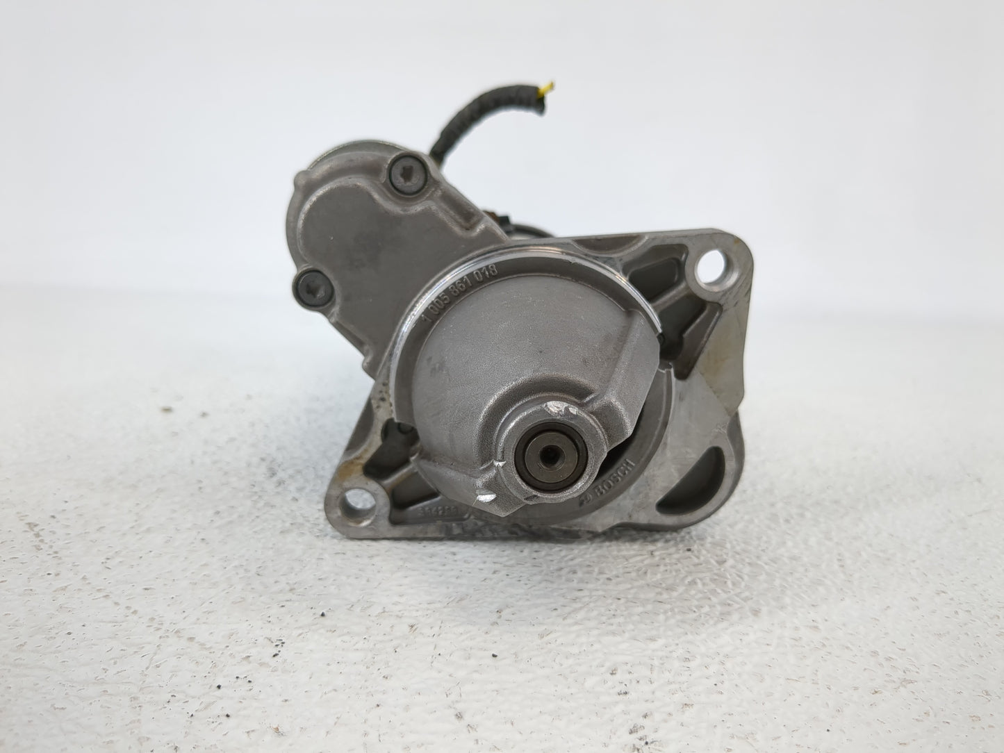 2014-2021 Buick Encore Car Starter Motor Solenoid OEM P/N:25 200 067 Fits Fits 2014 2015 2016 2017 2018 2019 2020 2021 OEM U