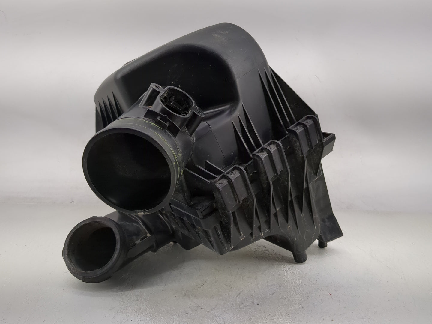 2013-2021 Buick Encore Air Cleaner Intake-duct Hose Tube - Oemusedautoparts1.com
