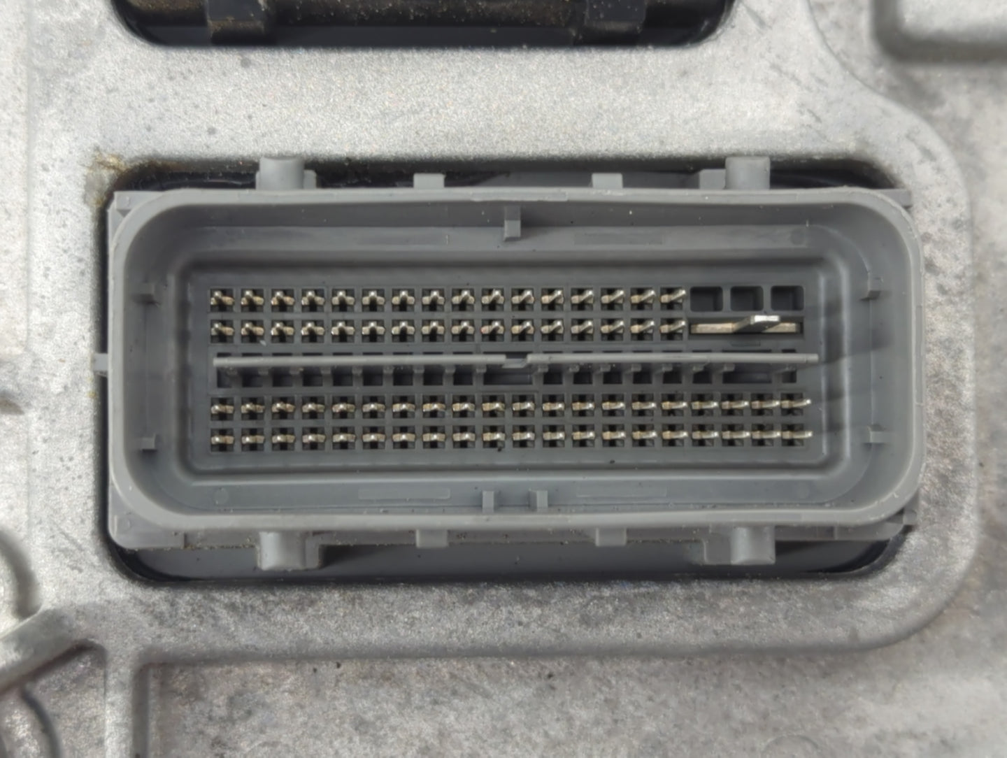 2020-2021 Buick Encore PCM Engine Control Computer ECU ECM PCU OEM P/N:039045703 12709219 Fits Fits 2020 2021 2022 OEM Used 