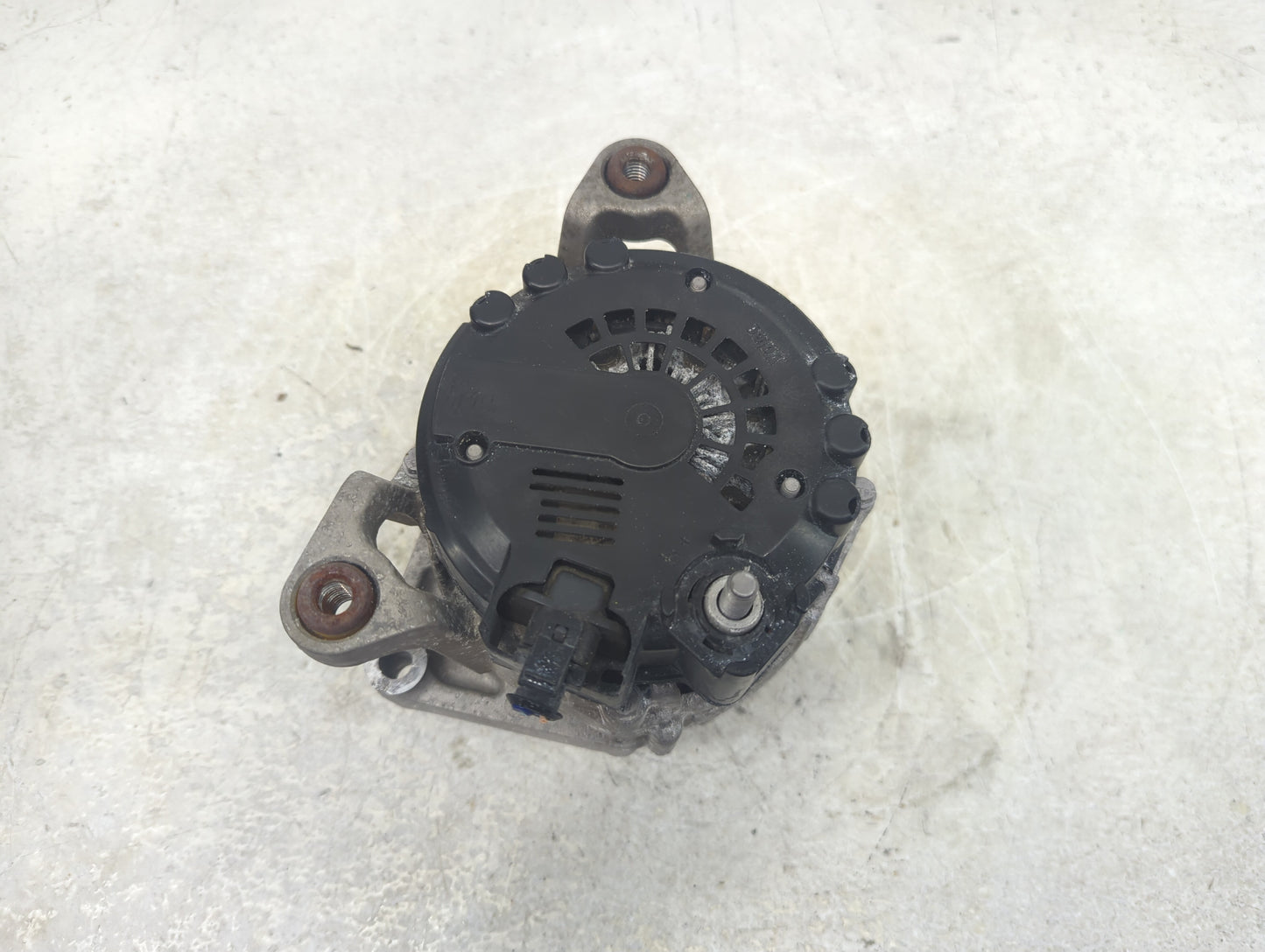 2013-2021 Buick Encore Alternator Replacement Generator Charging Assembly Engine OEM P/N:13597226 Fits OEM Used Auto Parts -