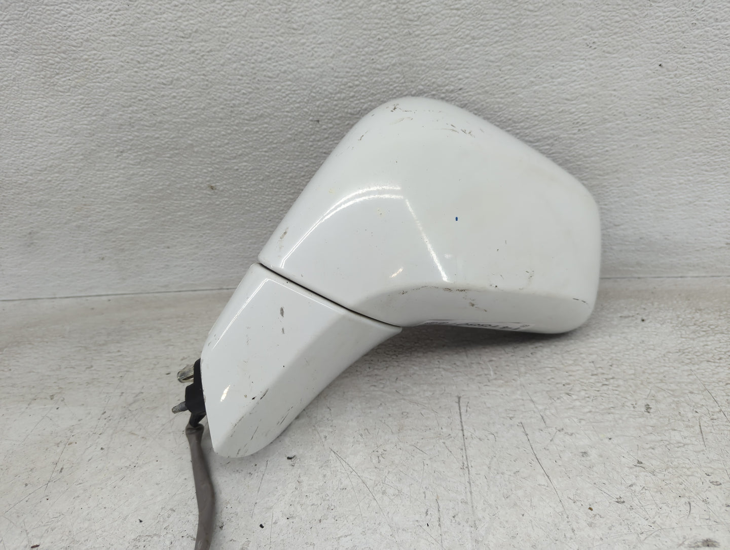 2017-2020 Buick Encore Driver Side View Mirror - Left Door Mirror OEM Used - Oemusedautoparts1.com