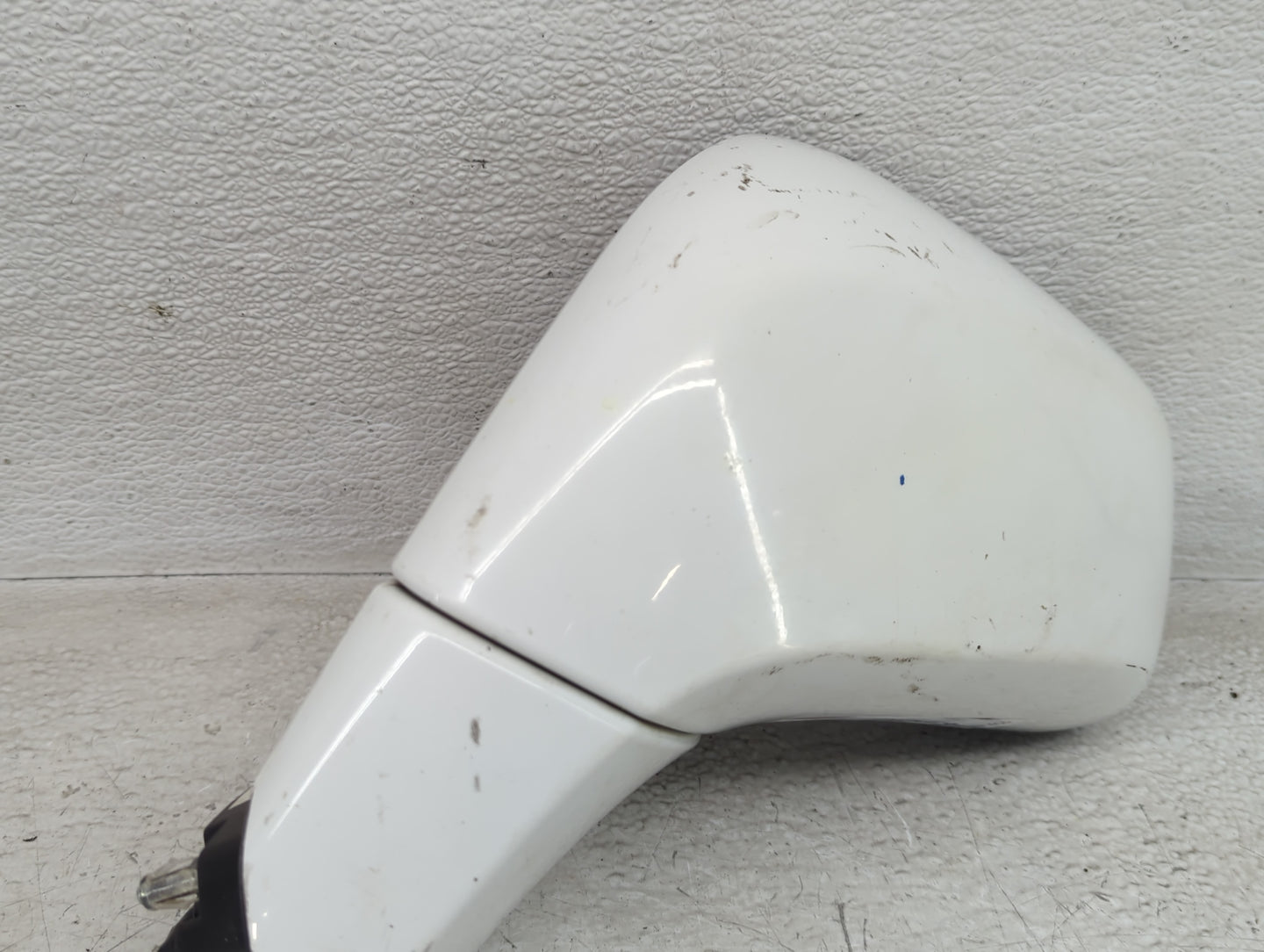 2017-2020 Buick Encore Driver Side View Mirror - Left Door Mirror OEM Used - Oemusedautoparts1.com