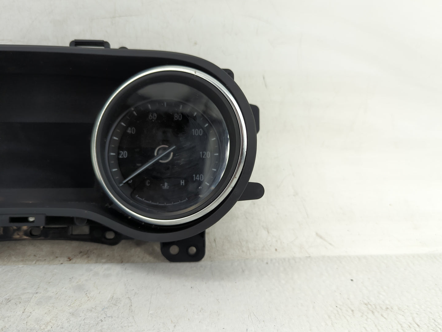 2019-2021 Buick Encore Instrument Cluster Speedometer Gauges P/N:60004366 Fits Fits 2019 2020 2021 OEM Used Auto Parts - Oem
