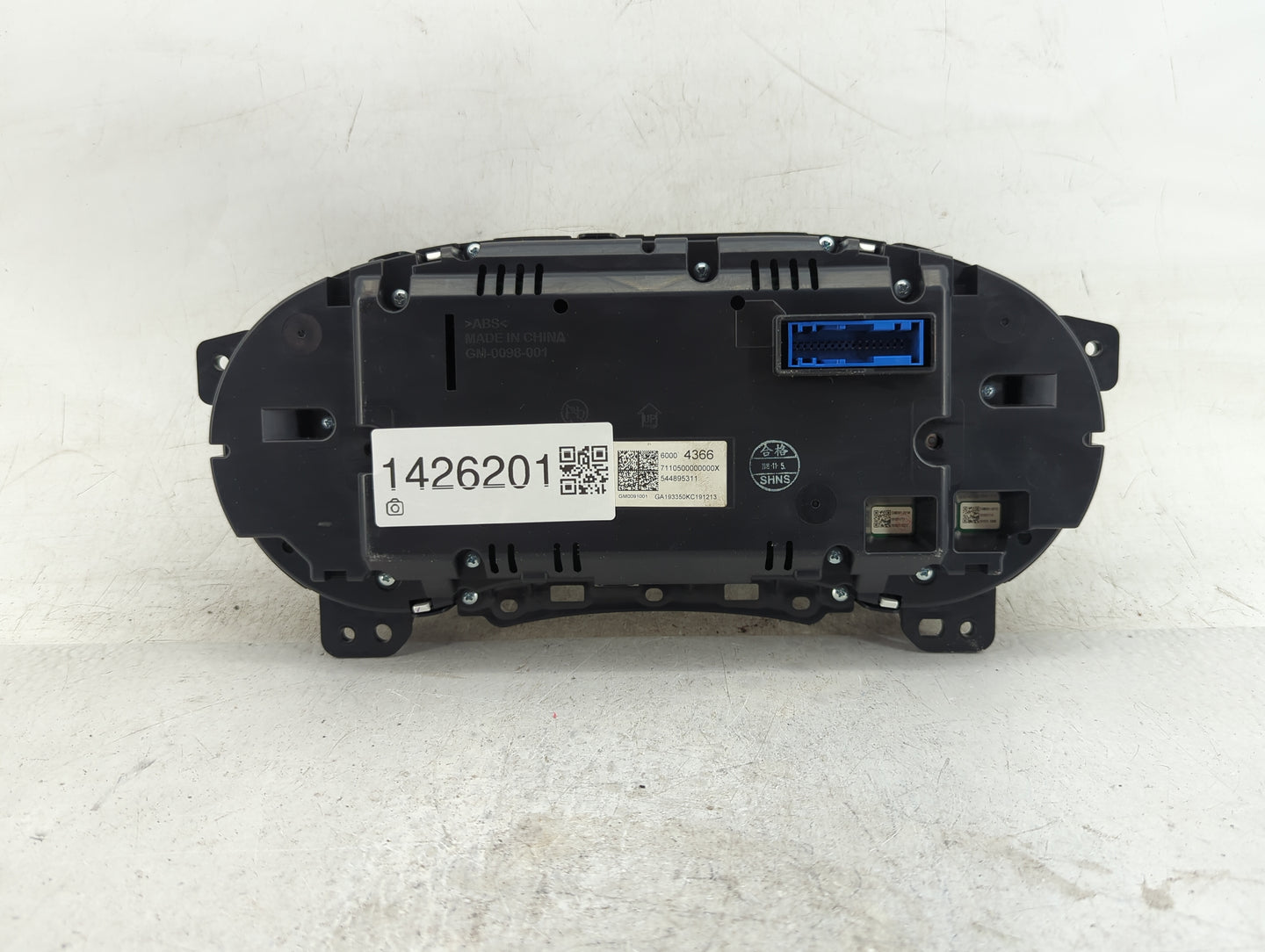 2019-2021 Buick Encore Instrument Cluster Speedometer Gauges P/N:60004366 Fits Fits 2019 2020 2021 OEM Used Auto Parts - Oem