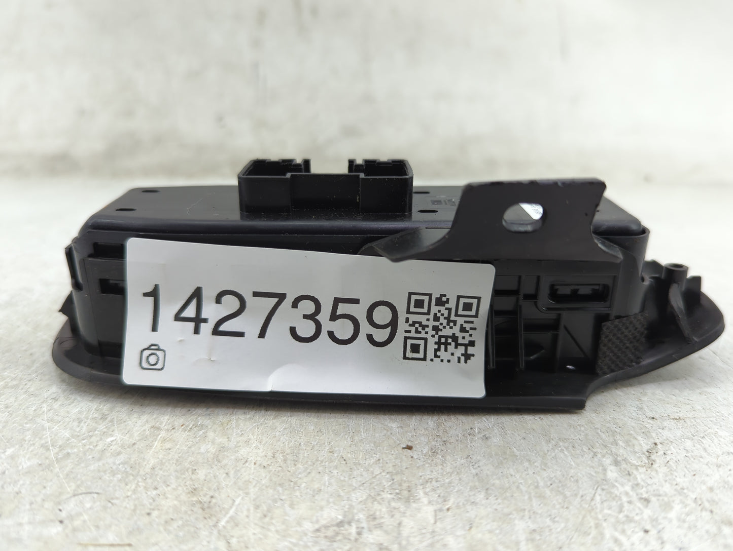 2020-2021 Buick Encore Master Power Window Switch Replacement Driver Side Left P/N:84139693 D1A080A Fits OEM Used Auto Parts