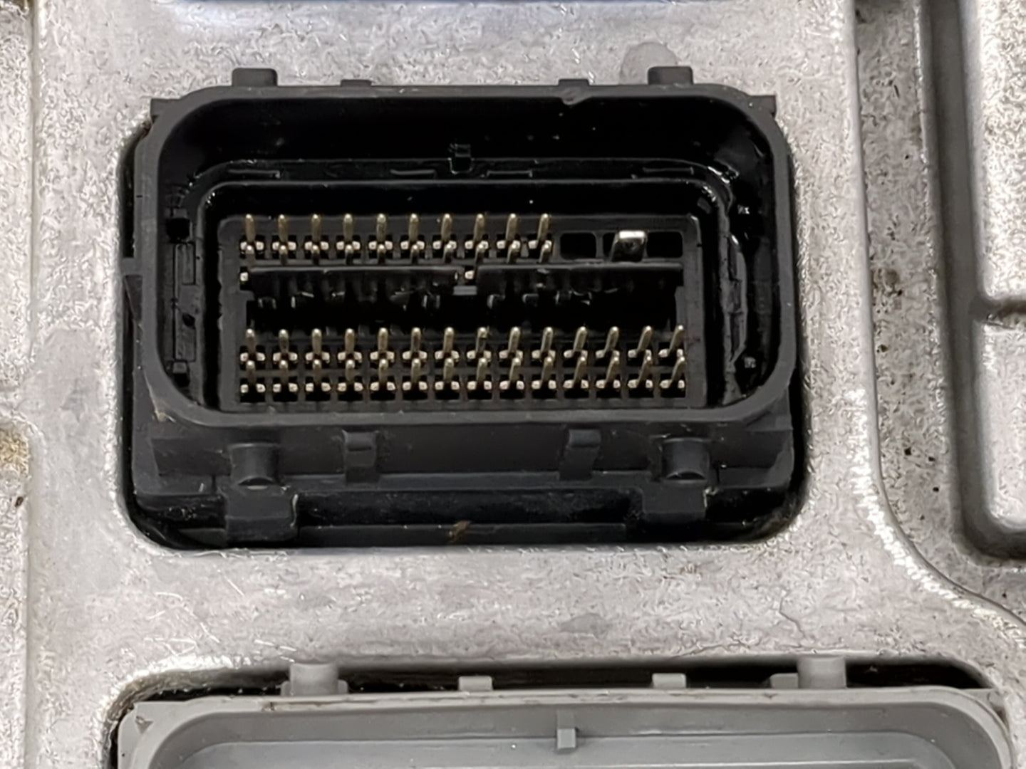 2020-2021 Buick Encore PCM Engine Control Computer ECU ECM PCU OEM P/N:12709219 Fits Fits 2020 2021 2022 OEM Used Auto Parts