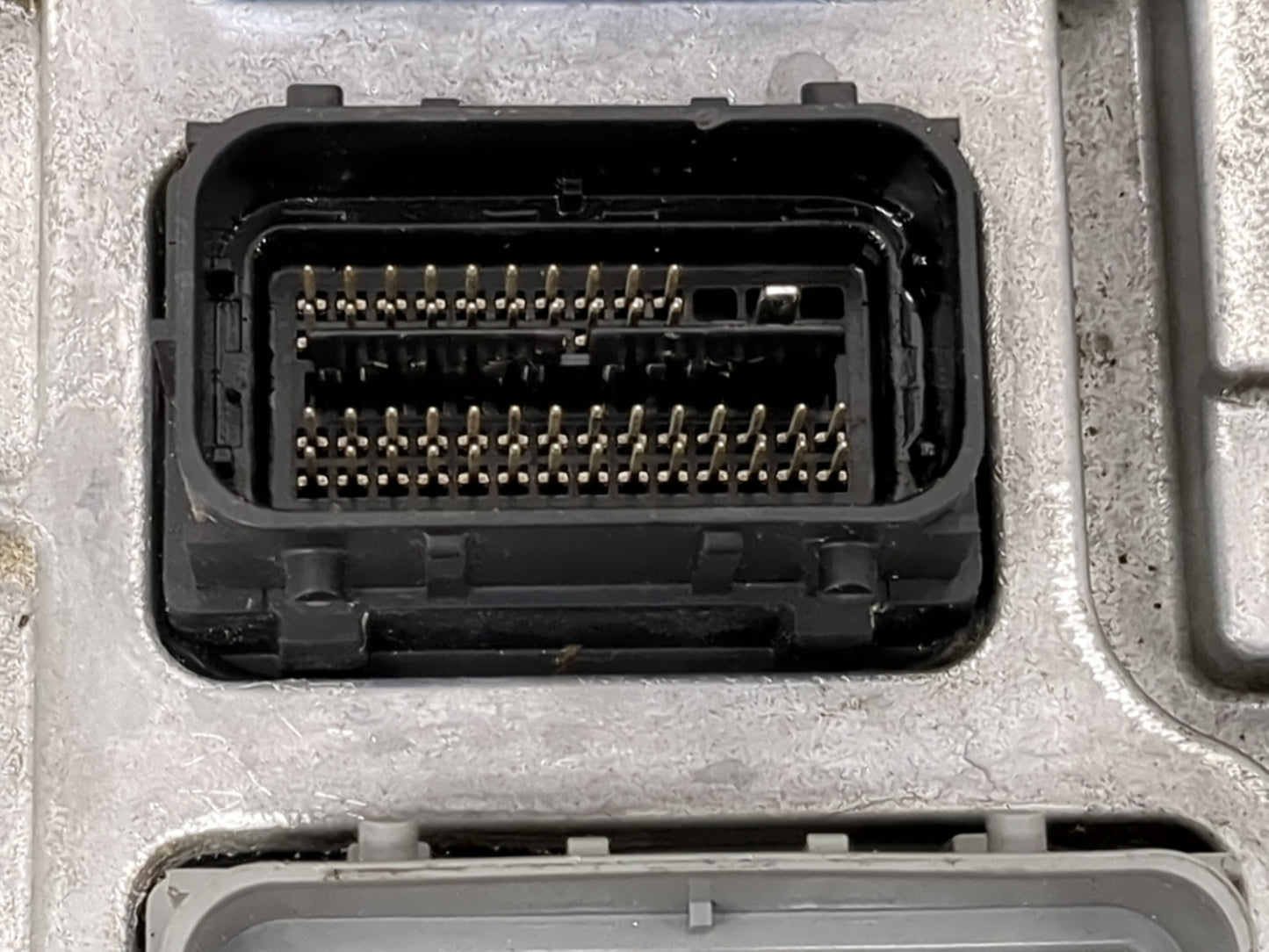 2020-2021 Buick Encore PCM Engine Control Computer ECU ECM PCU OEM P/N:12709219 Fits Fits 2020 2021 2022 OEM Used Auto Parts