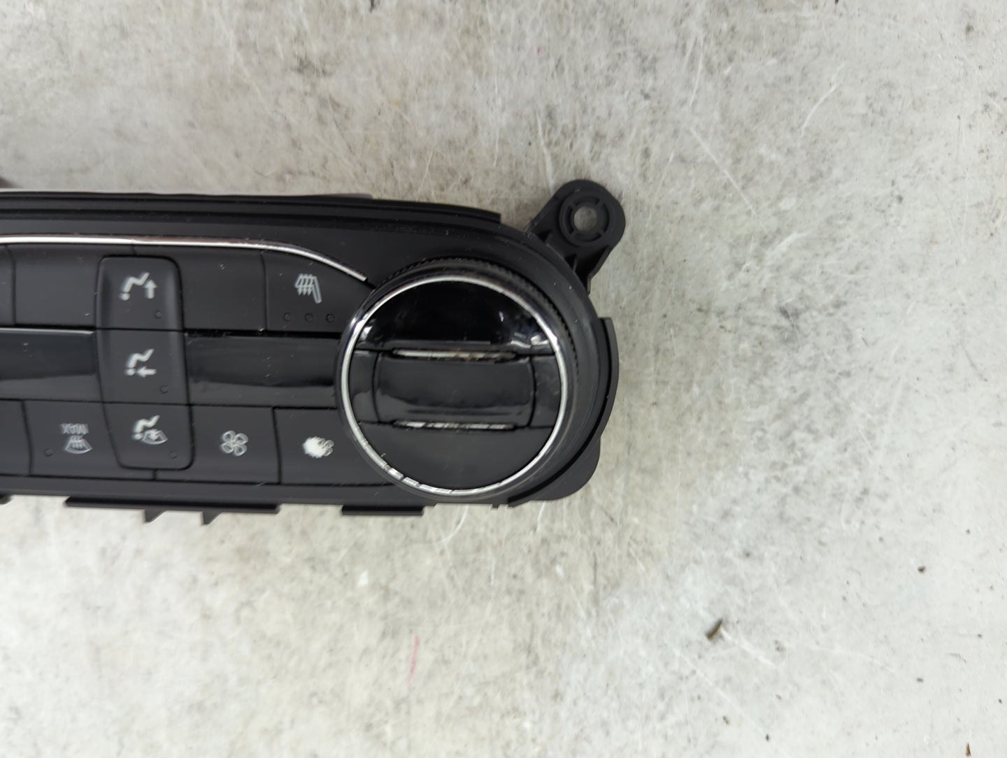 2020-2021 Buick Encore Climate Control Module Temperature AC/Heater Replacement P/N:42726408 737020000000X Fits Fits 2020 20