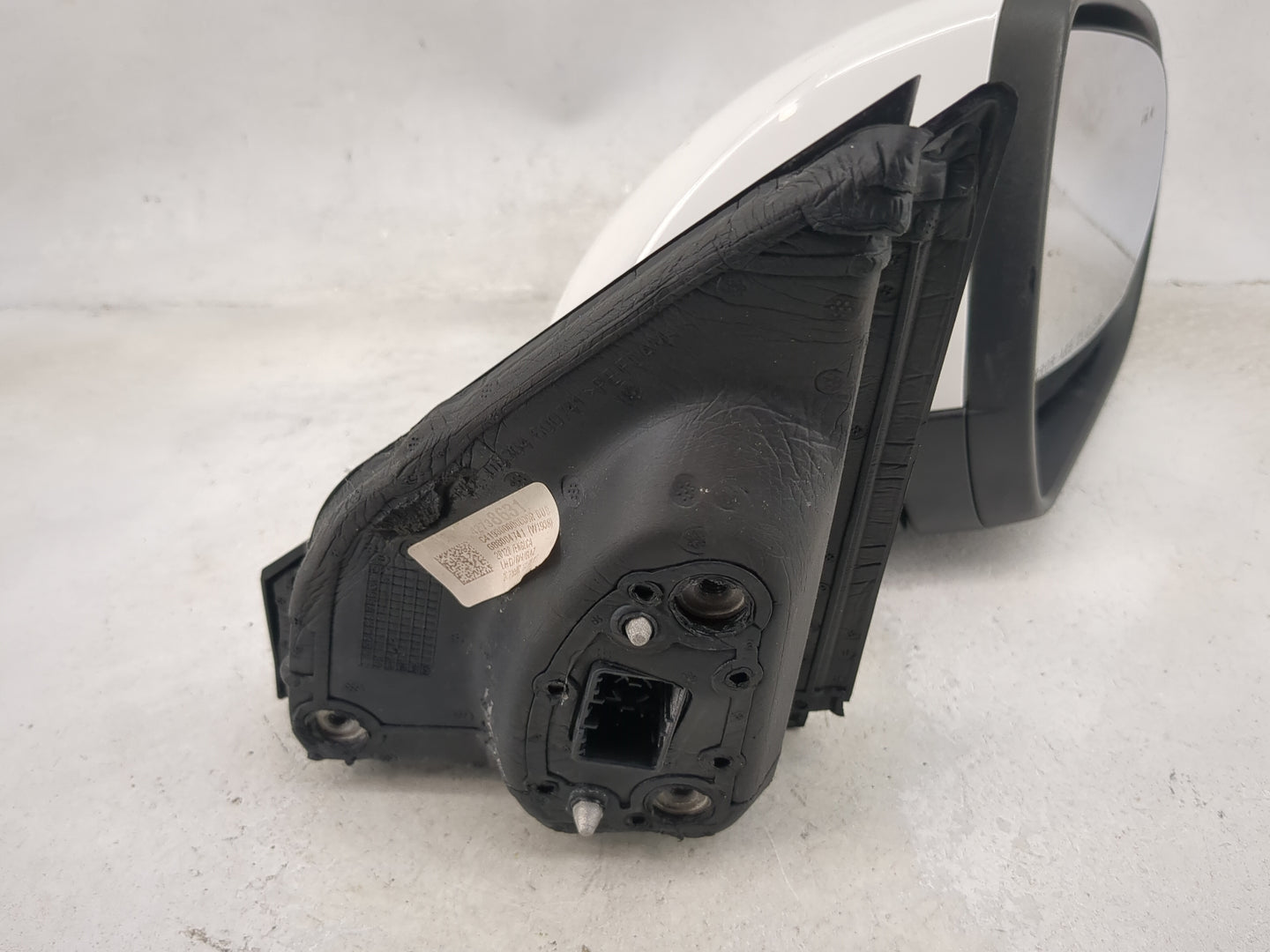 2020 Buick Encore Passenger Side View Mirror - Right Door Mirror OEM Used - Oemusedautoparts1.com