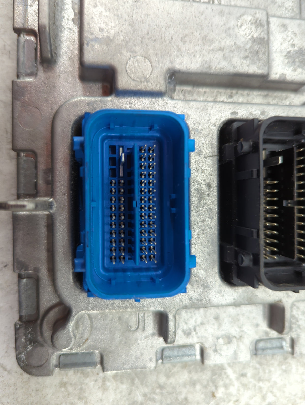 2019 Buick Encore PCM Engine Control Computer ECU ECM PCU OEM P/N:12711695 12683270, 12711695 Fits Fits 2017 2018 2020 2021 