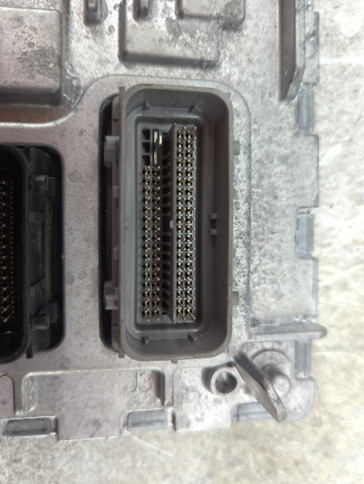 2019 Buick Encore PCM Engine Control Computer ECU ECM PCU OEM P/N:12711695 12683270, 12711695 Fits Fits 2017 2018 2020 2021 