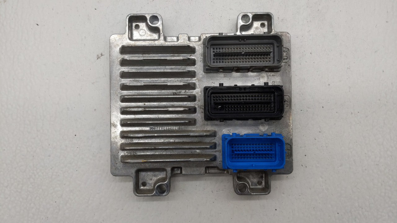 2017-2019 Buick Encore PCM Engine Control Computer ECU ECM PCU OEM P/N:12685776 12668986, 12692201 Fits Fits 2017 2018 2019 