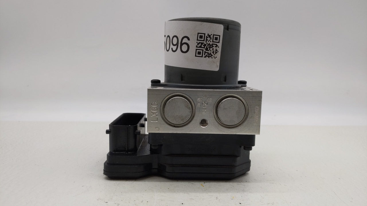 2017-2019 Buick Encore ABS Pump Control Module Replacement P/N:42643519 42520669, 42563014 Fits Fits 2017 2018 2019 OEM Used