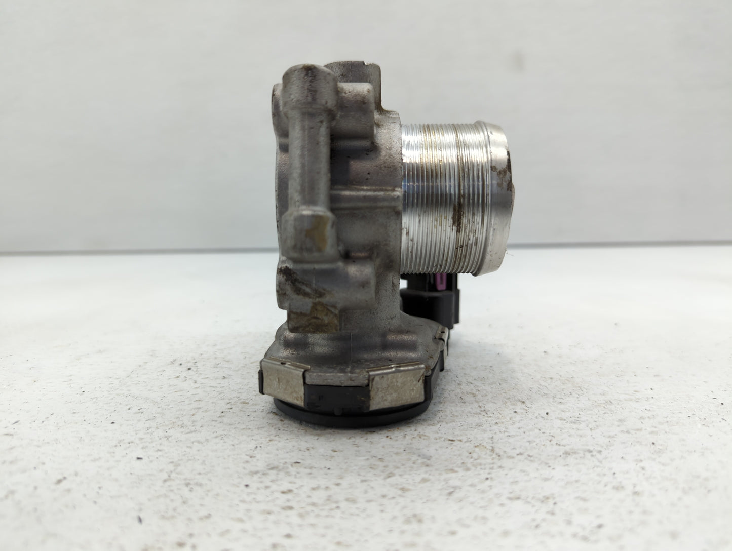 2013-2021 Buick Encore Throttle Body P/N:55565489 Fits Fits 2011 2012 2013 2014 2015 2016 2017 2018 2019 2020 2021 OEM Used 