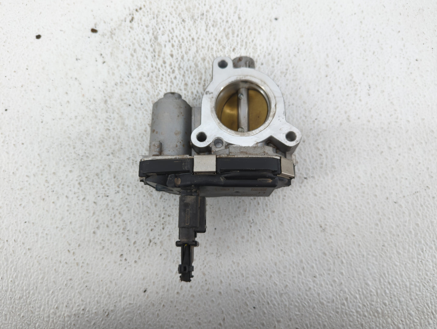 2020-2021 Buick Encore Throttle Body P/N:55510598 Fits Fits 2020 2021 OEM Used Auto Parts - Oemusedautoparts1.com