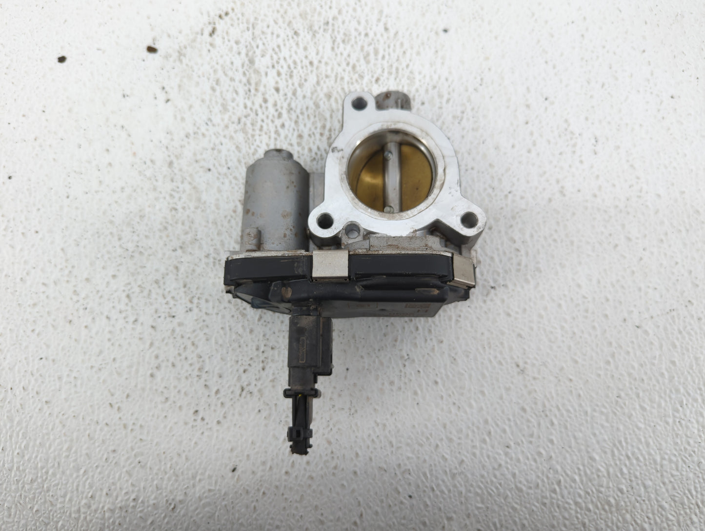 2020-2021 Buick Encore Throttle Body P/N:55510598 Fits Fits 2020 2021 OEM Used Auto Parts - Oemusedautoparts1.com