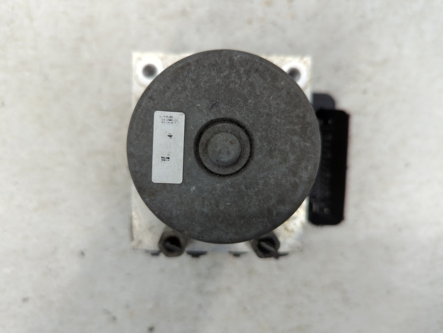 2017-2021 Buick Encore ABS Pump Control Module Replacement P/N:42643519 Fits Fits 2017 2018 2019 2020 2021 OEM Used Auto Par