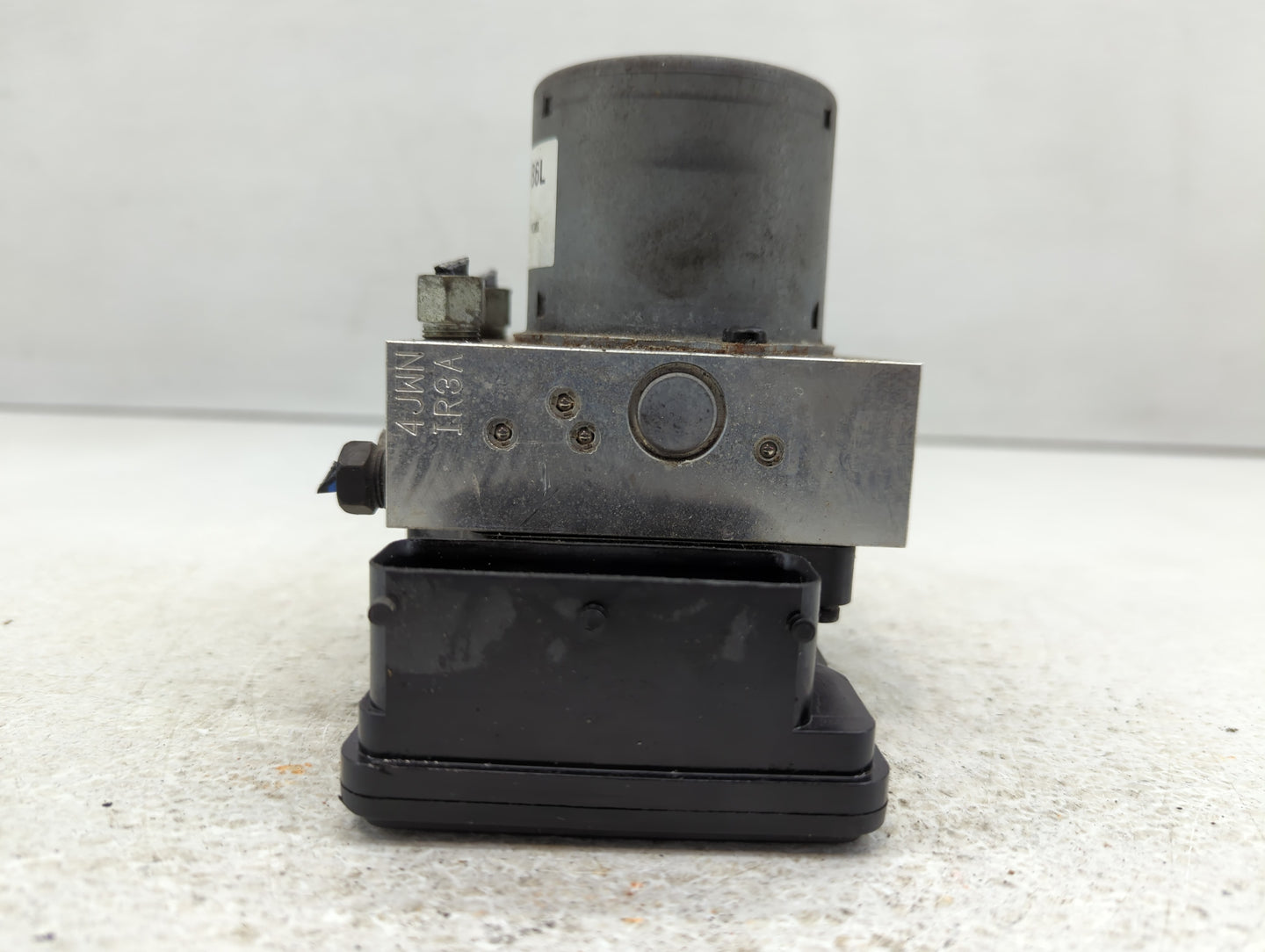 2017-2021 Buick Encore ABS Pump Control Module Replacement P/N:42643519 Fits Fits 2017 2018 2019 2020 2021 OEM Used Auto Par