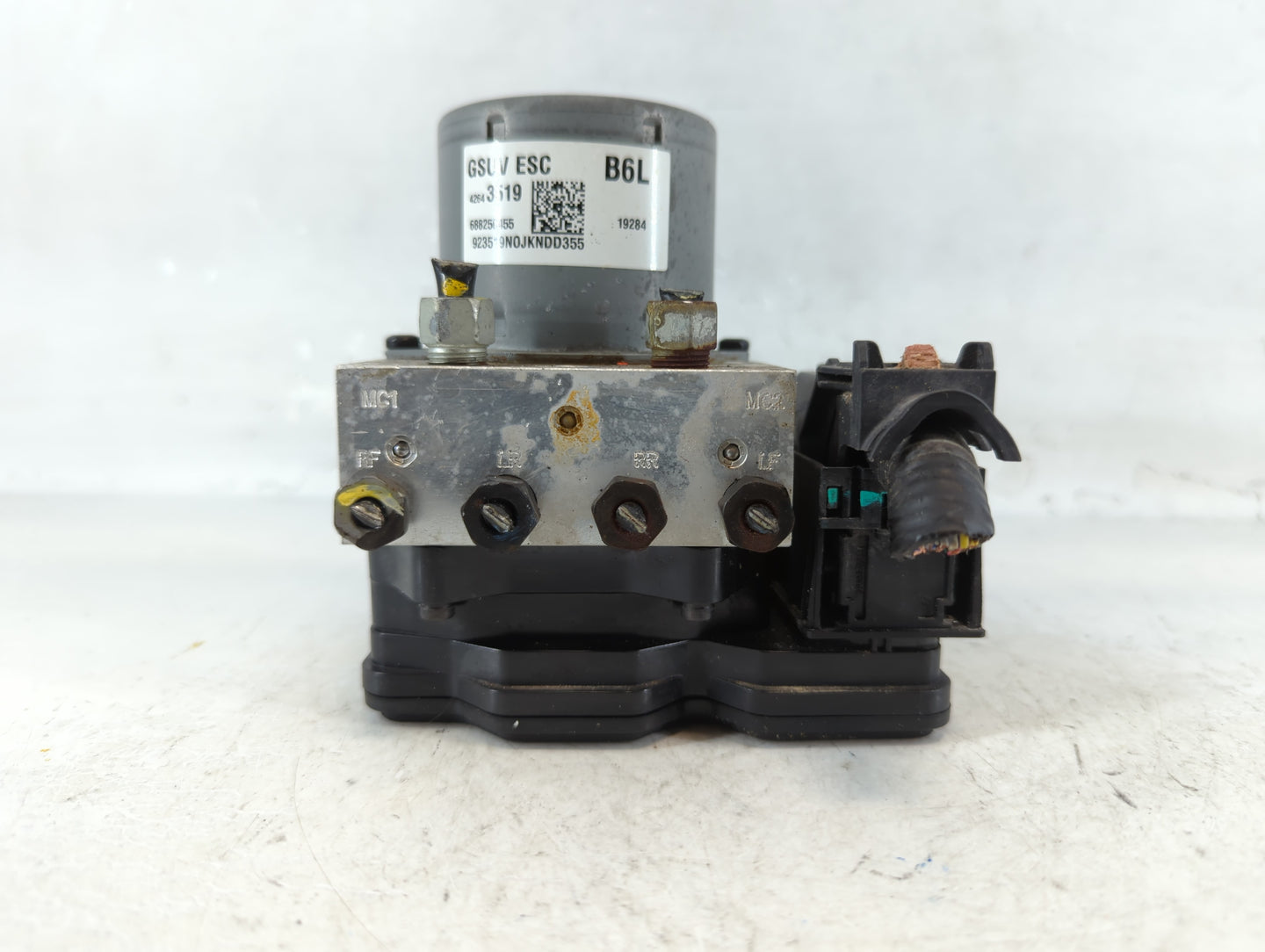 2017-2021 Buick Encore ABS Pump Control Module Replacement P/N:42643519 Fits Fits 2017 2018 2019 2020 2021 OEM Used Auto Par