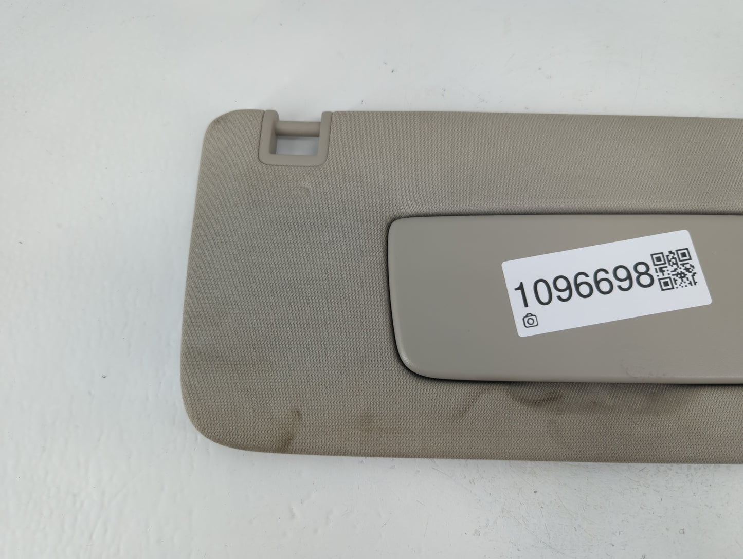 2020-2021 Buick Encore Gx Sun Visor Shade Replacement Passenger Right Mirror Fits Fits 2020 2021 OEM Used Auto Parts - Oemus