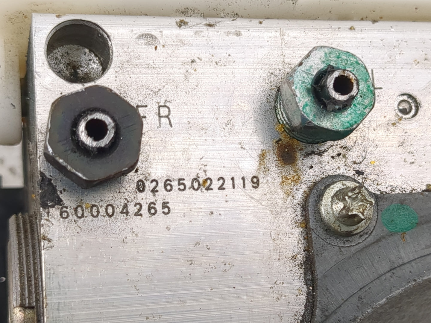 2020 Buick Encore Gx ABS Pump Control Module Replacement P/N:0265022119 60004265 Fits OEM Used Auto Parts - Oemusedautoparts