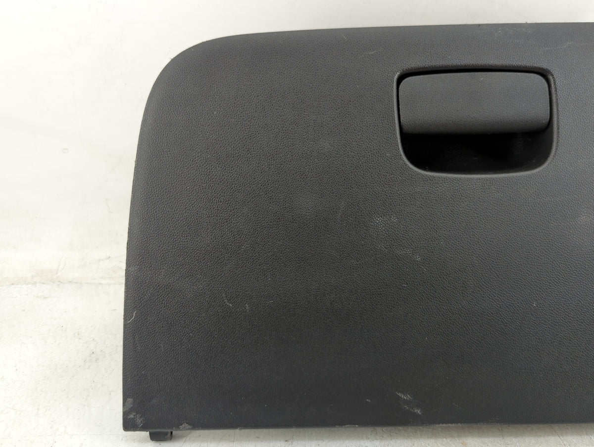 2020 Buick Encore Gx Passenger Glove Box Door Storage Compartment - Oemusedautoparts1.com